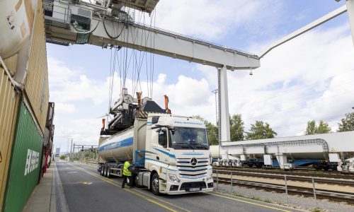 Kombinierter Siloverkehr 8